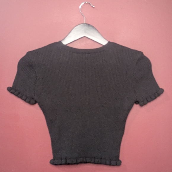 Zara Black Ruffle Hem Ribbed Crop Top - Picture 3 of 7